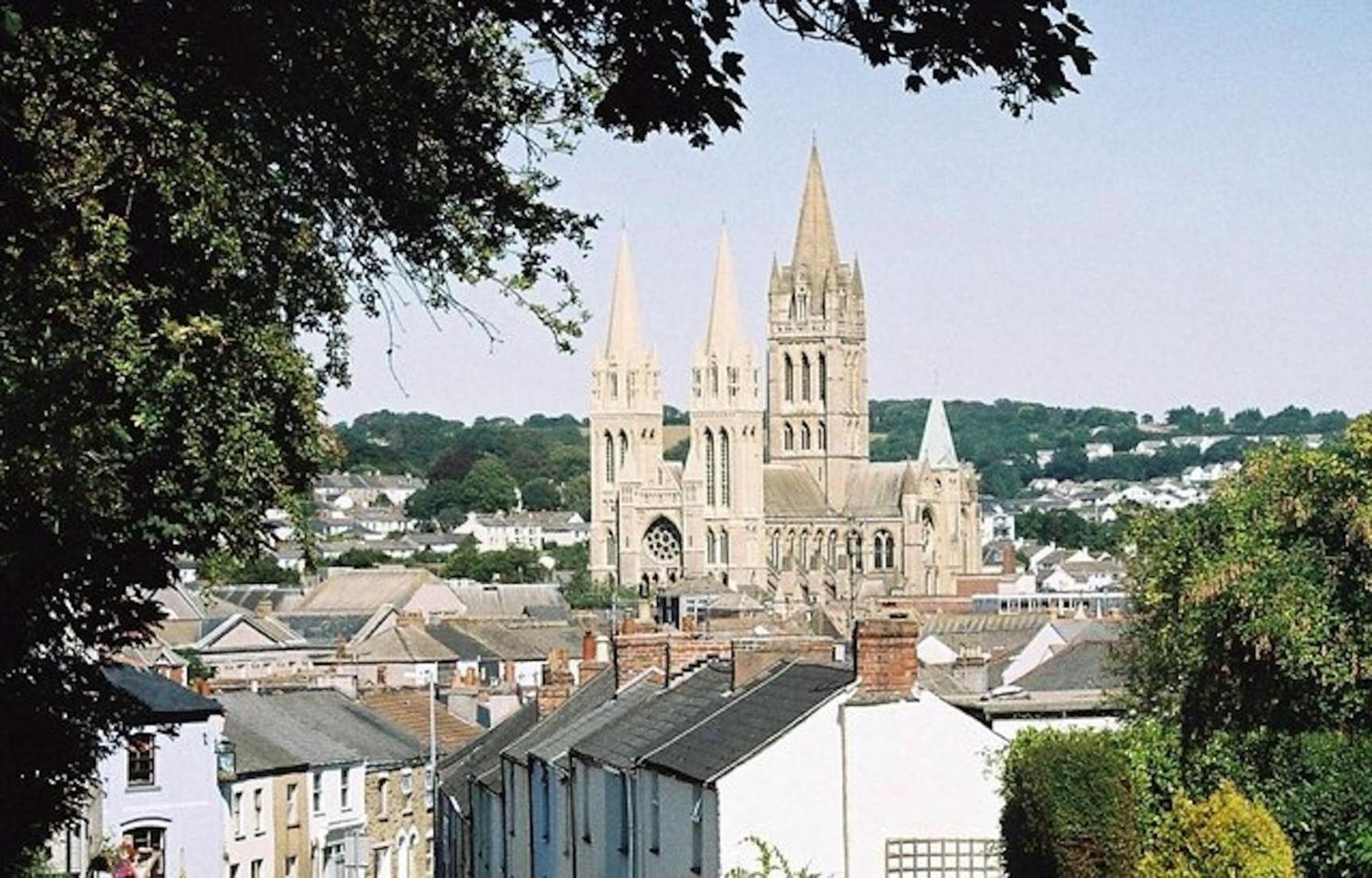 Room In Guest Room - Orchard Manor, Fore Street, Probus, Cornwall Труро Екстериор снимка